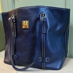 Navy Dooney & Bourke purse